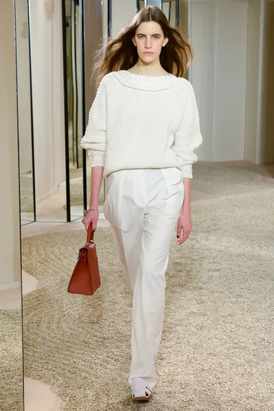 Look 25